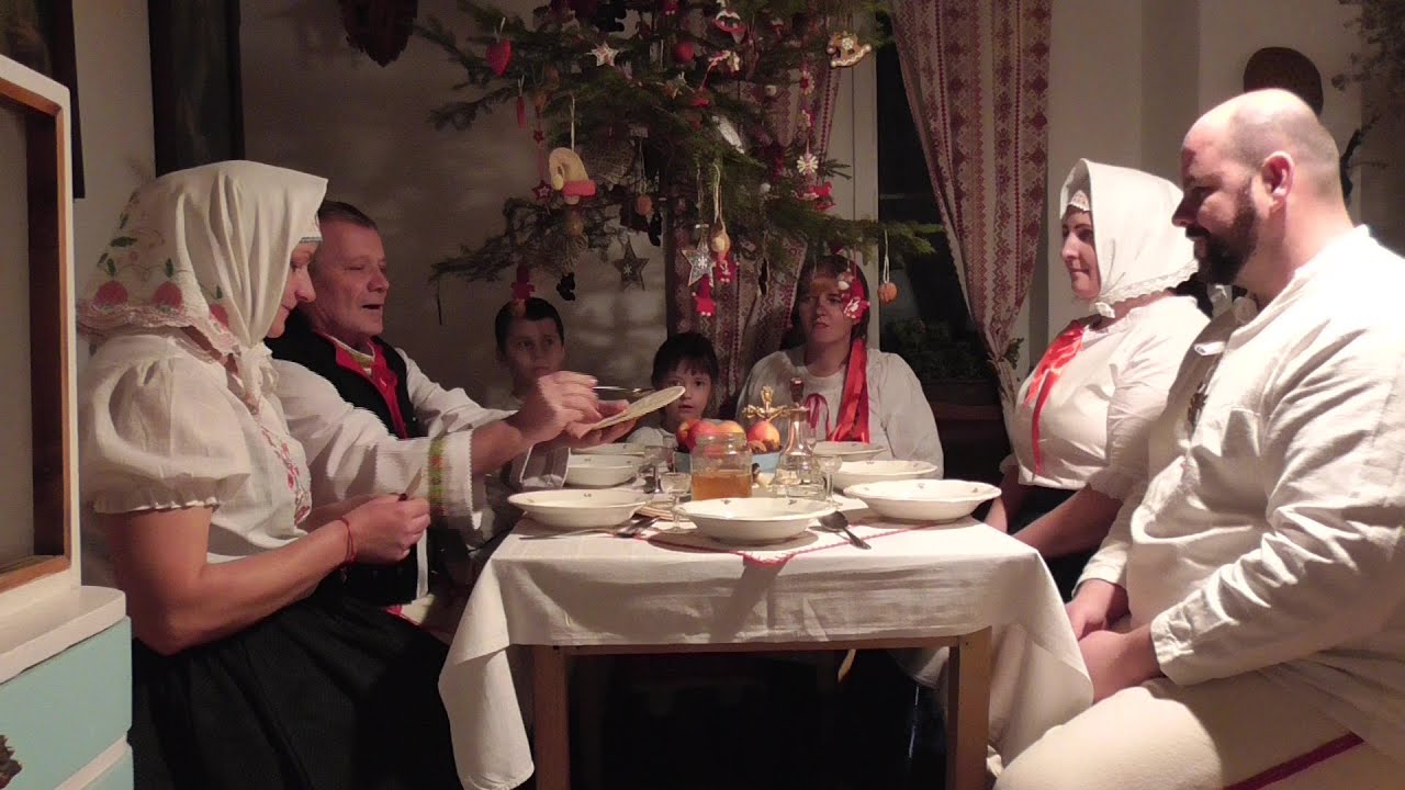 Zvyky a tradície na Kysuciach -Od Ondreja do Vianoc . Ako sa niekedy žilo
