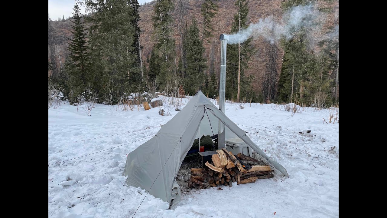 SOLO WINTER CAMPING IN A HOT TENT / ONE TIGRIS SMOKEY HUT / KNI-CO WOOD STOVE