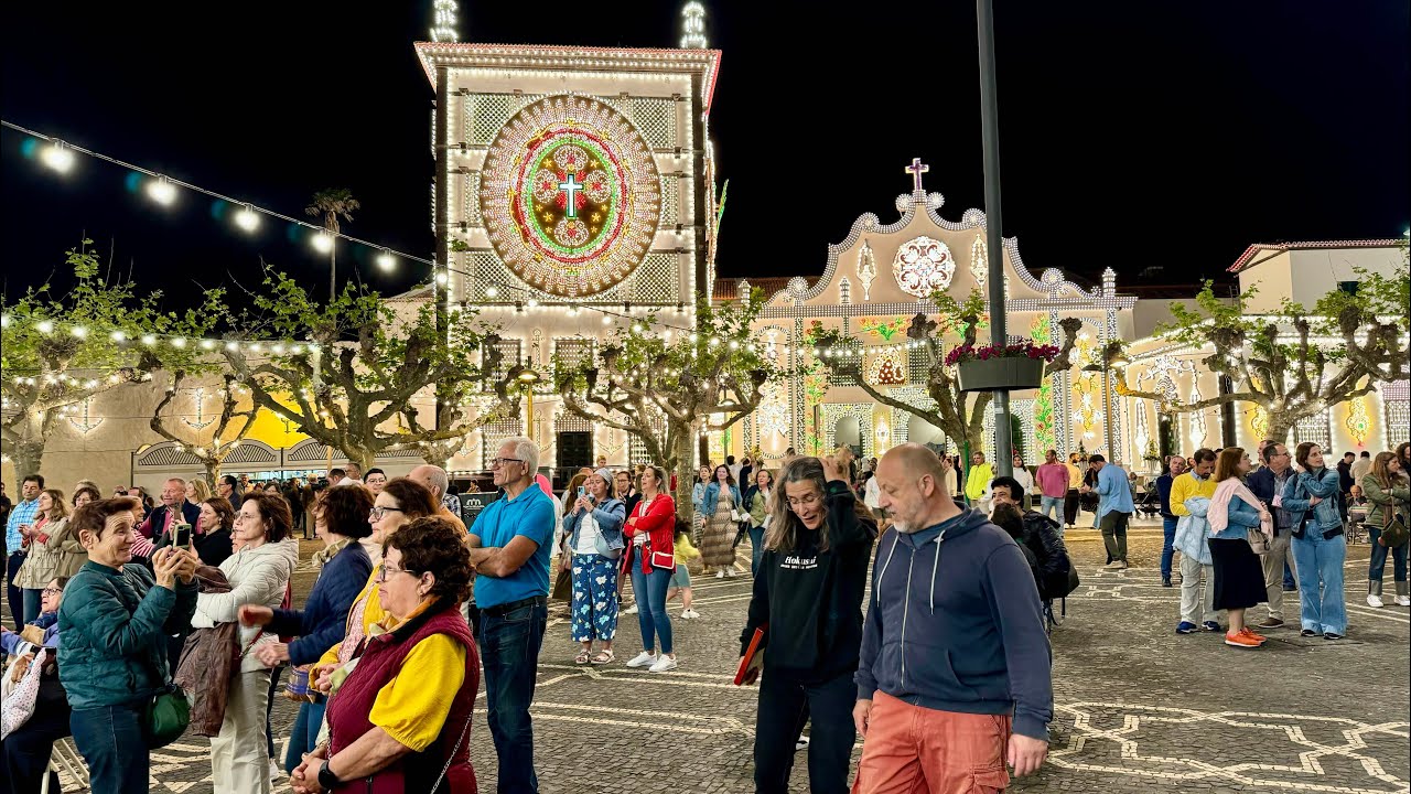 LIVE: Santo Cristo Wednesday evening Walk Ponta Delgada, Sao Miguel Azores Portugal - 28.05.2025