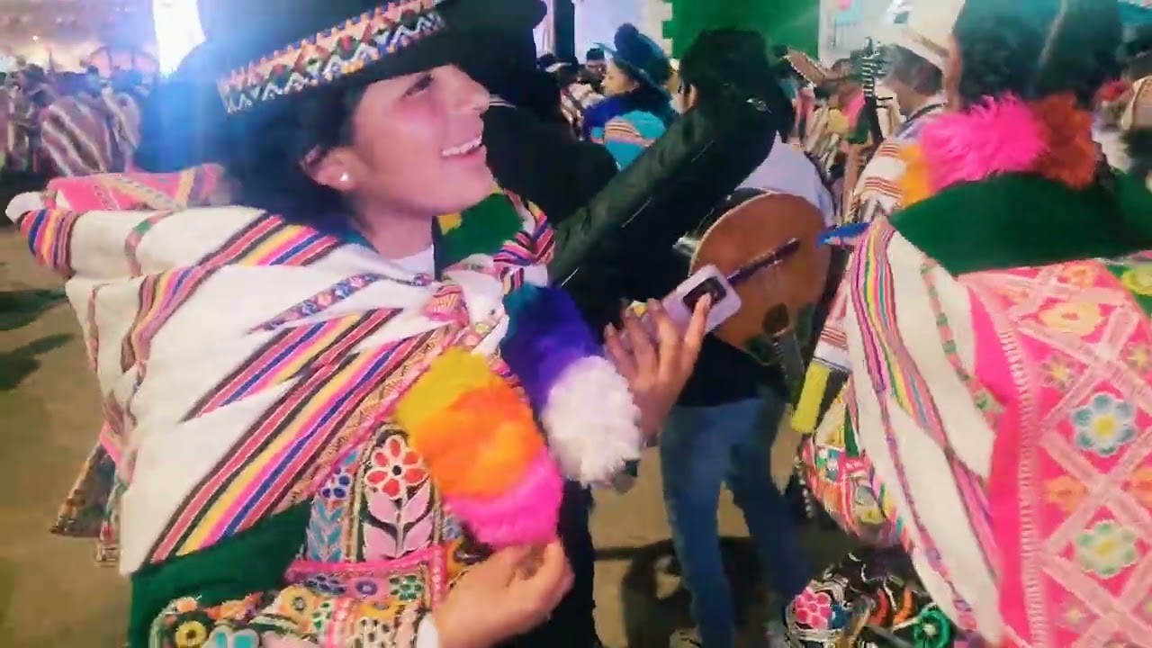 CARNAVALES EN SAN PABLO CUNA DE LA BANDURRIA  CANCHIS CUSCO PERÚ