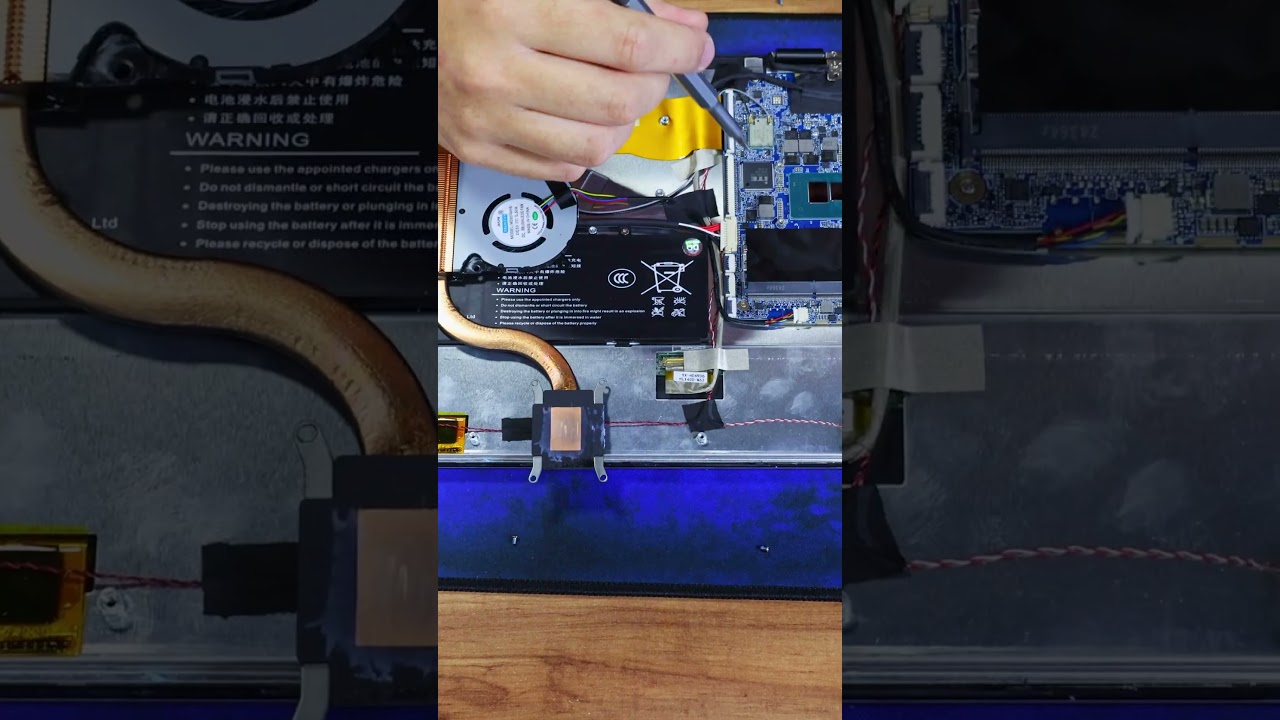 ASSIM &Eacute; O NOTEBOOK CHIN&Ecirc;S DE 2 TELAS POR DENTRO