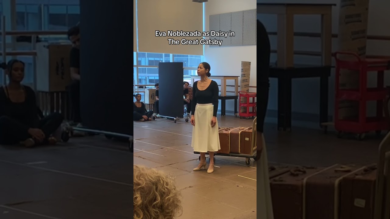 Eva Noblezada and Jeremy Jordan in The Great Gatsby