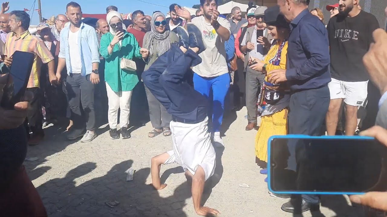 Yeni✅Horonun kralını oynayan dayımız , yaktı ortalığı... 5. erikbeli yayla şenliğinde muhteşem horon