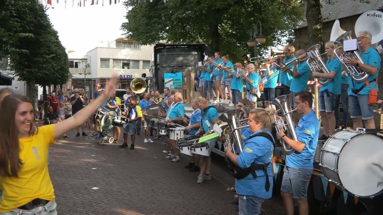 Blaaskapel Vechboertjes - Dalfsen Finale 1ste editie Dweil'n an de Vechte 16 september 2023 Dalfsen