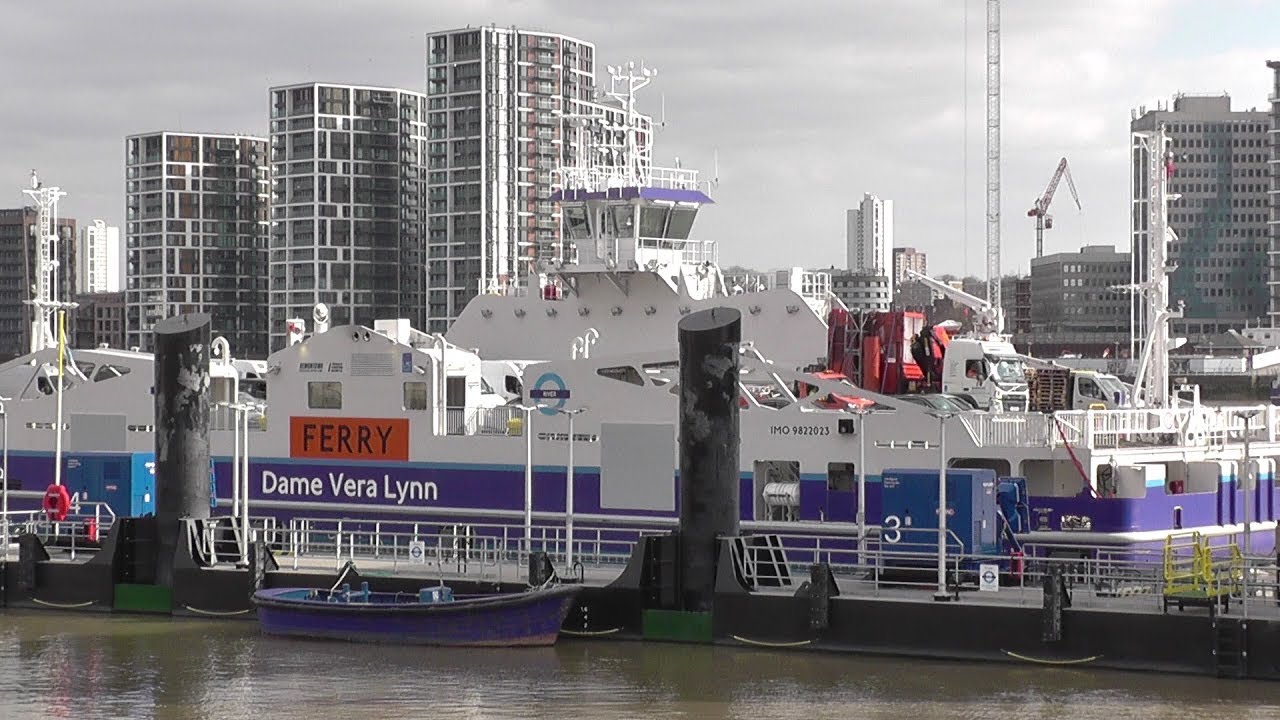 MY FIRST TRIPS ON THE NEW WOOLWICH FERRY. 26/03/2019.