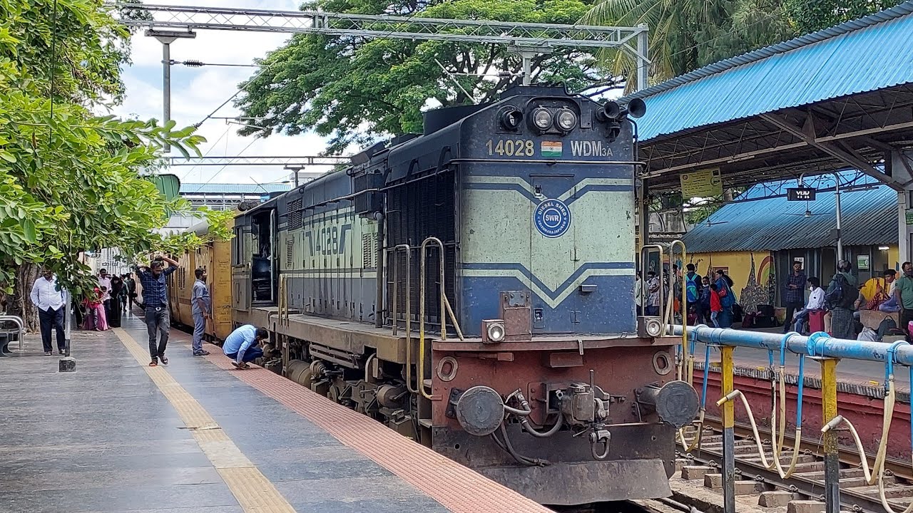 [4K]: Ultimate ride behind 