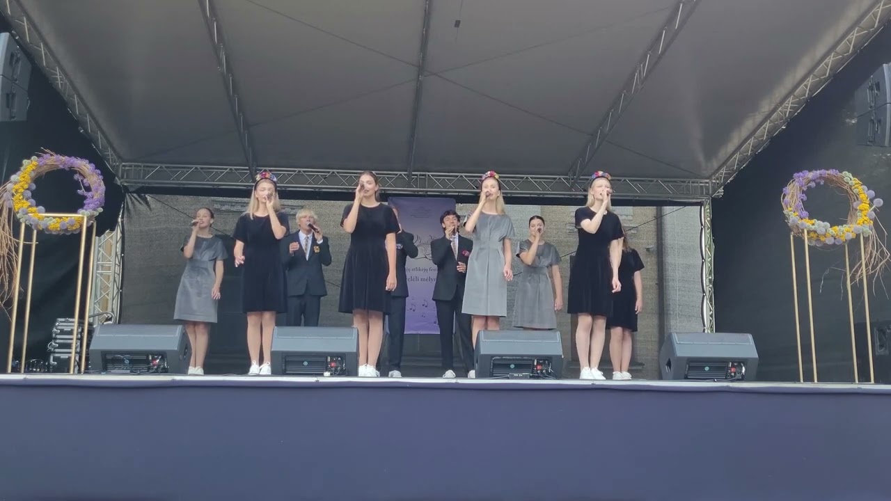 JAUNŲJŲ ATLIKĖJŲ FESTIVALIS „KARVELĖLI MĖLYNASAI“ 2023 08 04