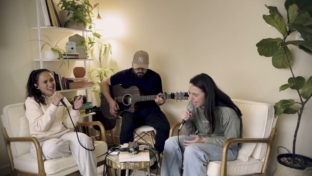 Na Mesa De Um Rei | Som Que Clama (Feat. Talita Sousa & Caroline Guimarães)