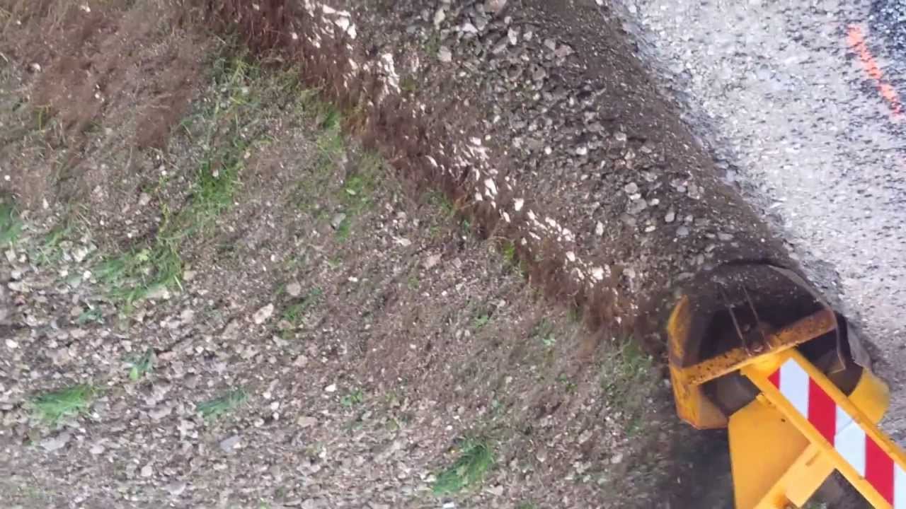 Cureuse de fossé 2