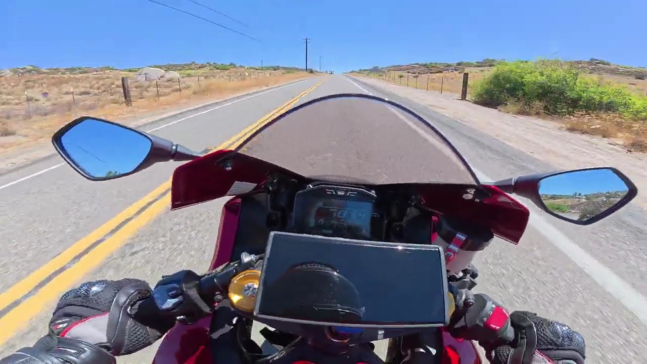 2025 GSXR 1000R Daring Candy Red Part 2 of 4