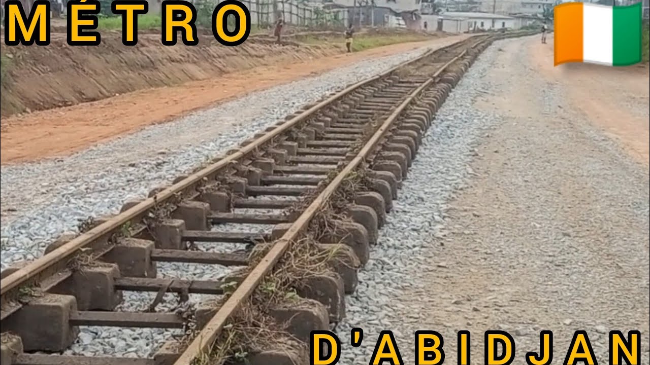Pose De Rails Du Métro d'Abidjan À Abobo