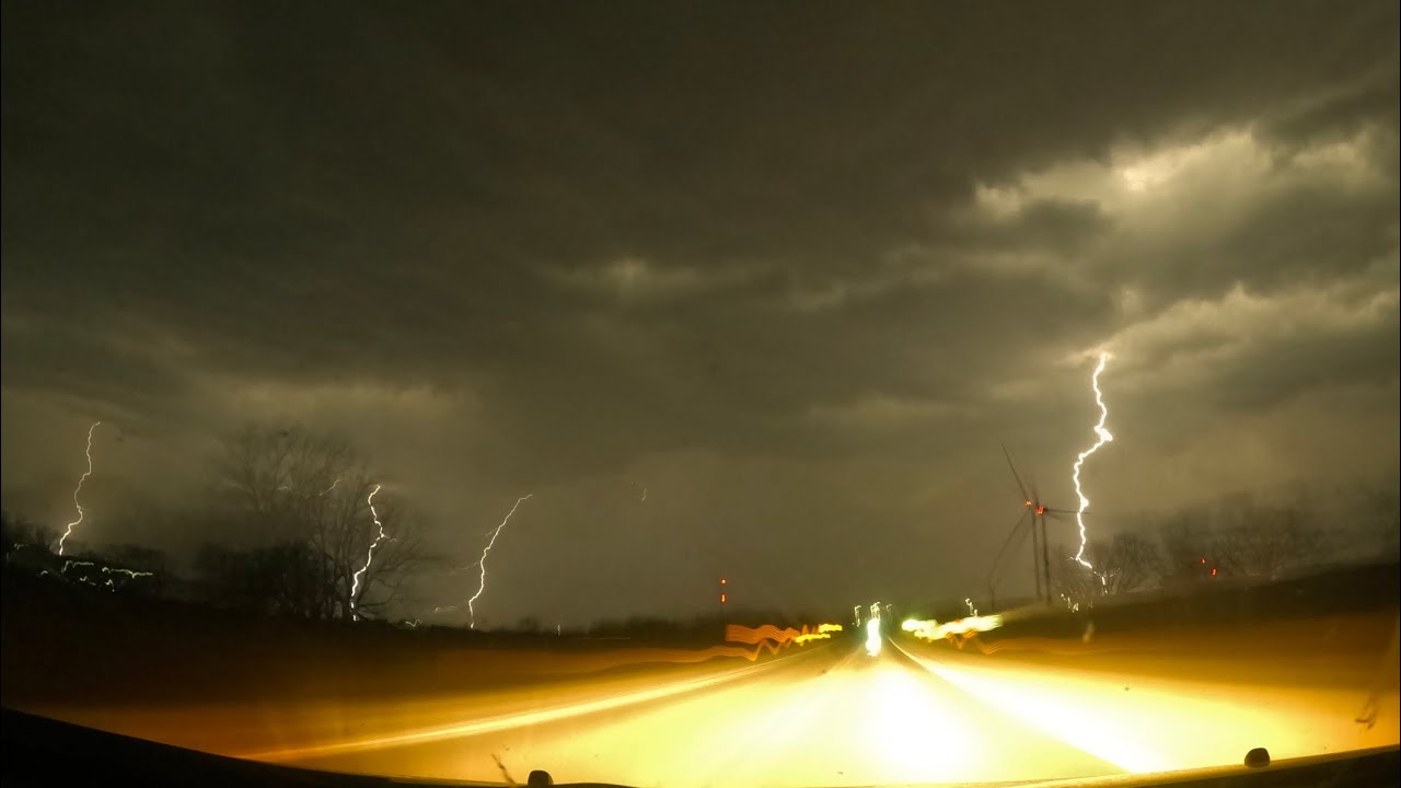 Storm chasing in Central Iowa | Intense CG Lightning Barrage - March 30, 2026