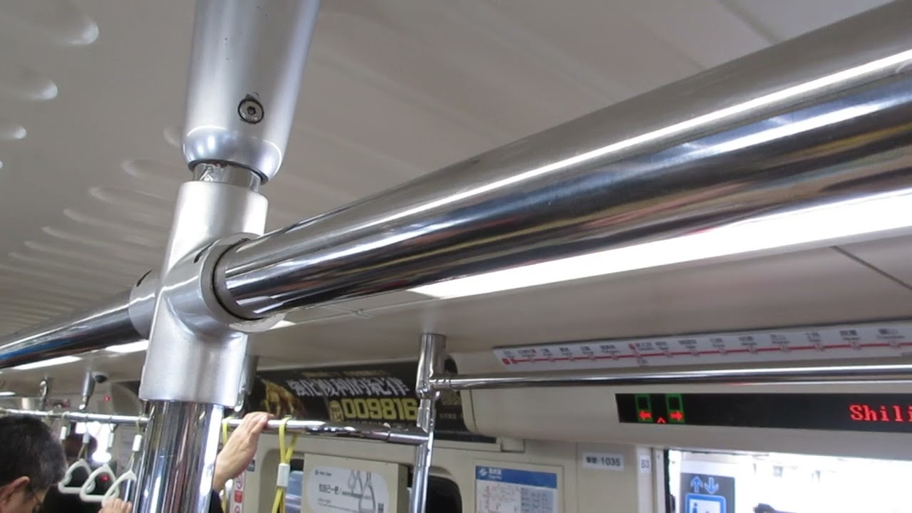 台北捷運301型推進器改裝車往象山行駛明德到圓山