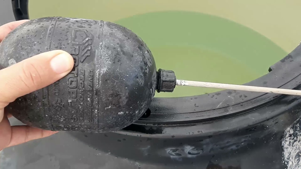 Cómo cambiar / instalar la válvula de llenado de agua de un tinaco rotoplas. MUY FÁCIL