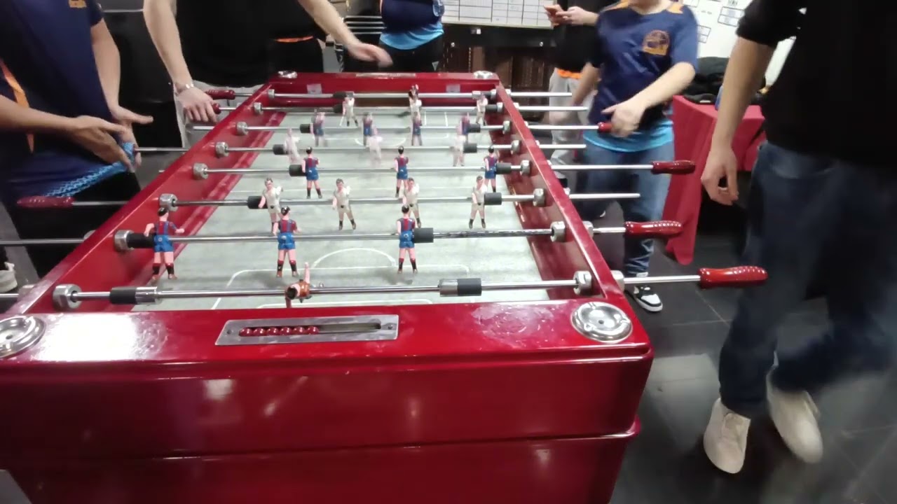 BURGER INFINITY - Semis UEFA Hugo y Mini Rios VS Ferran y George