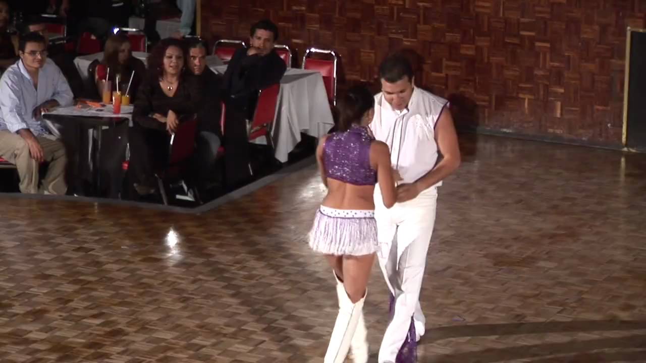 QUEBRADITA SEXI SALTO MORTAL