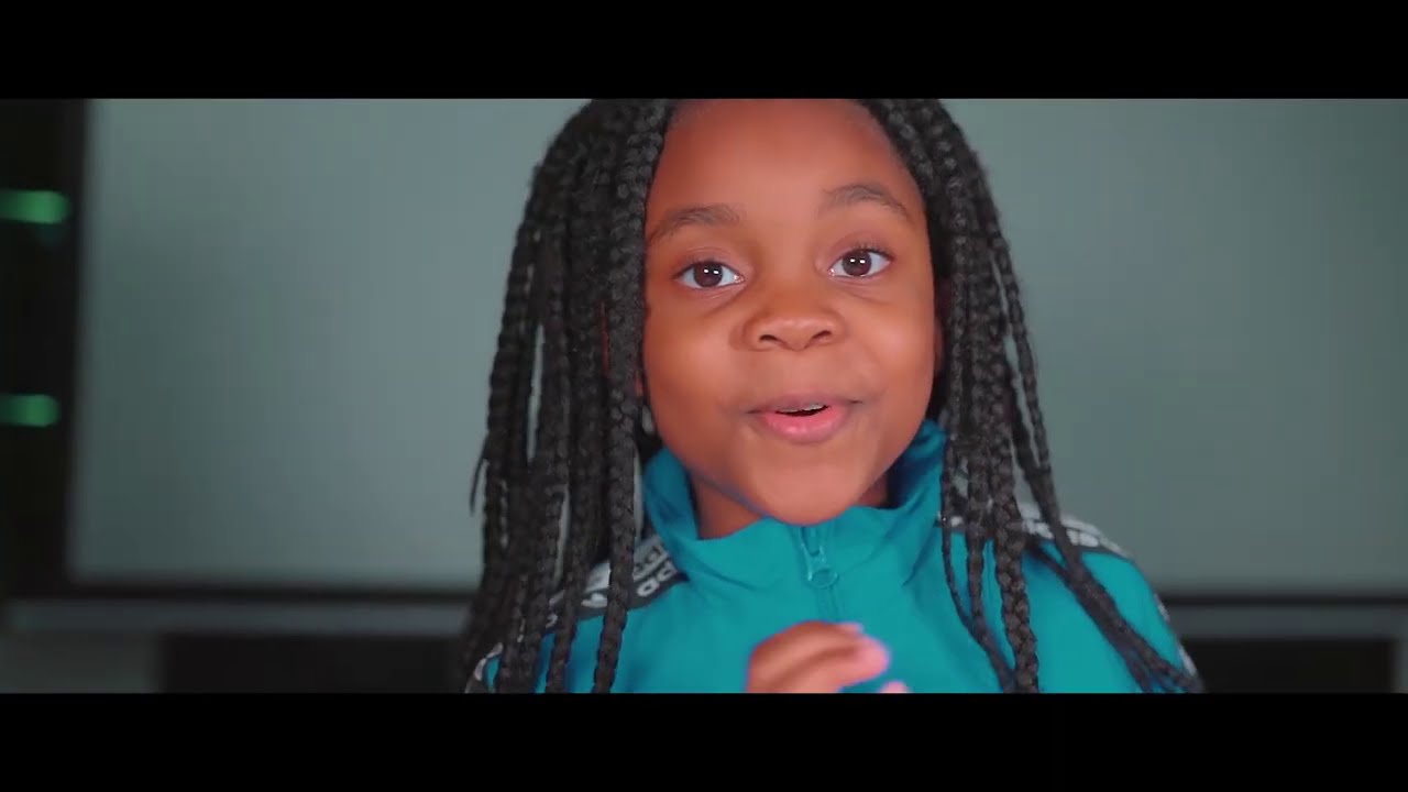 SHANELLE 