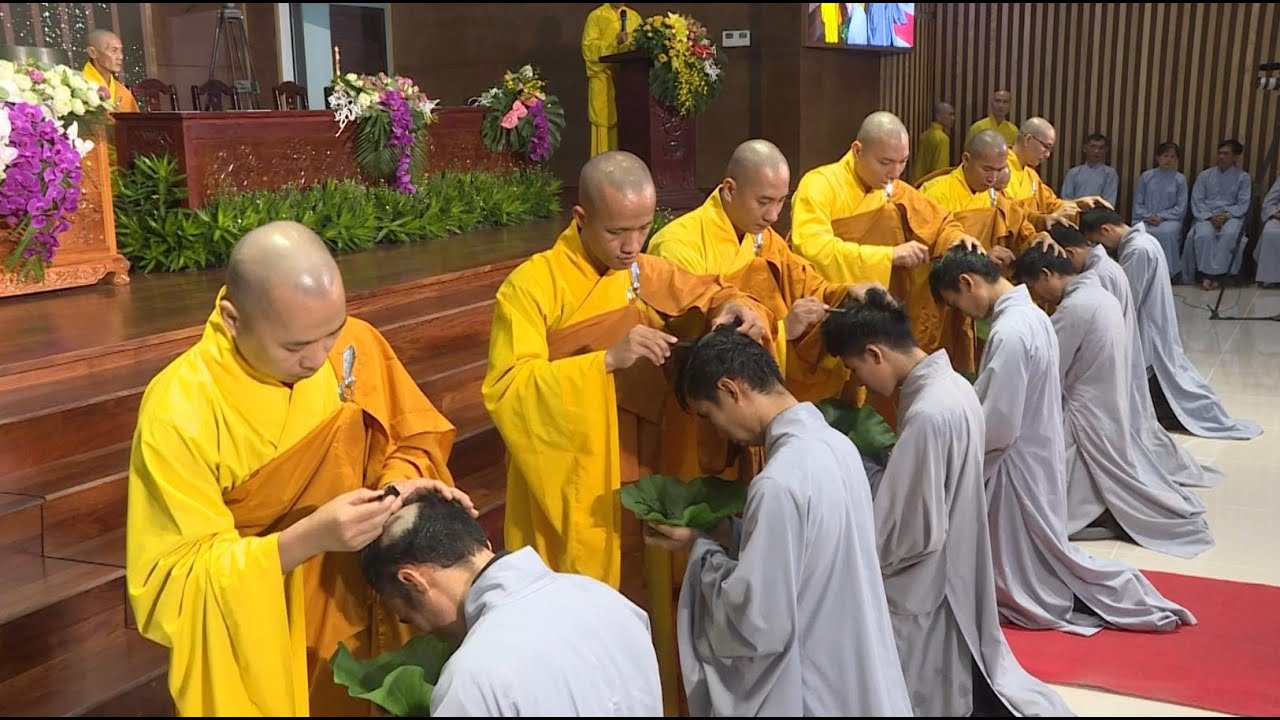 Lễ Thế Phát Xuất Gia tại chùa Hoằng Pháp | 21/06/2020