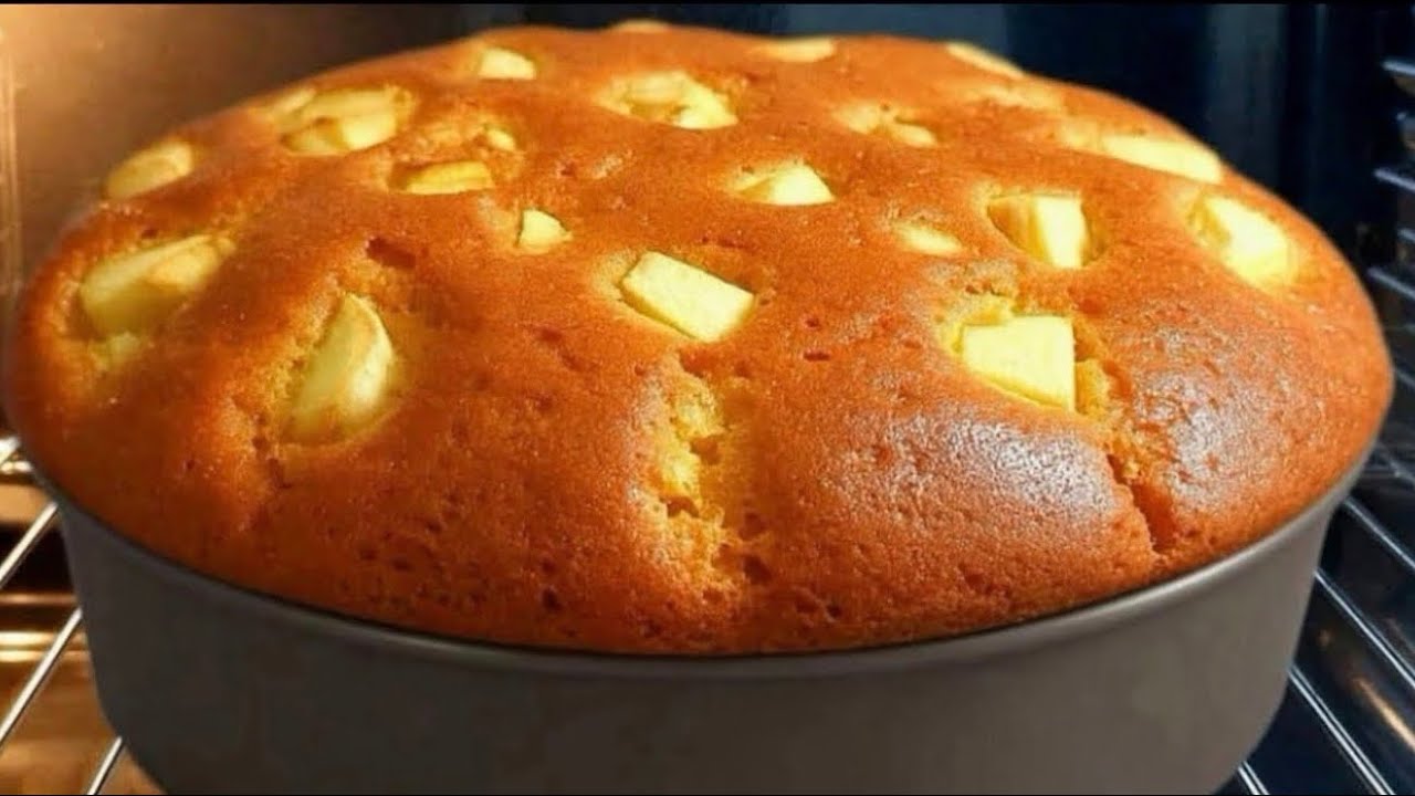 Every Swiss grandmother bakes this pie in winter ! Moist and incredibly delicious