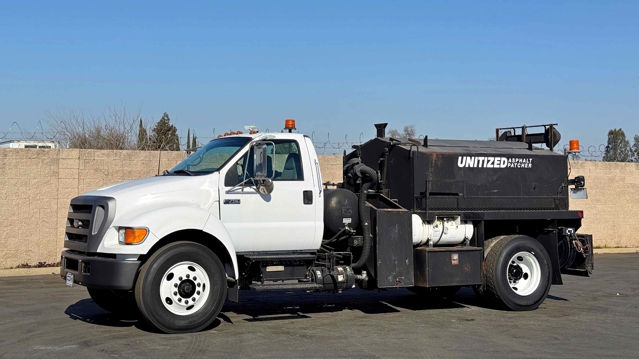 2004 Ford F750 PB Loader Asphalt Pothole Patcher 15129 For Sale