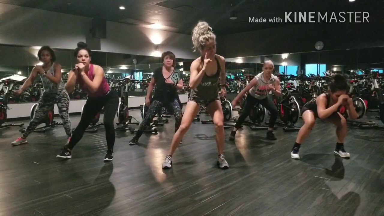 SQUAT CHALLENGE!!!! culo ,coreo by Celeste Meyer