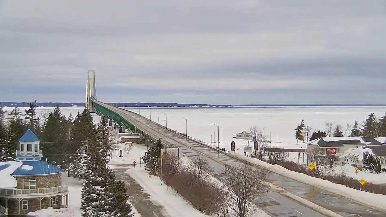 LIVE: Mackinac Bridge closed due to falling ice