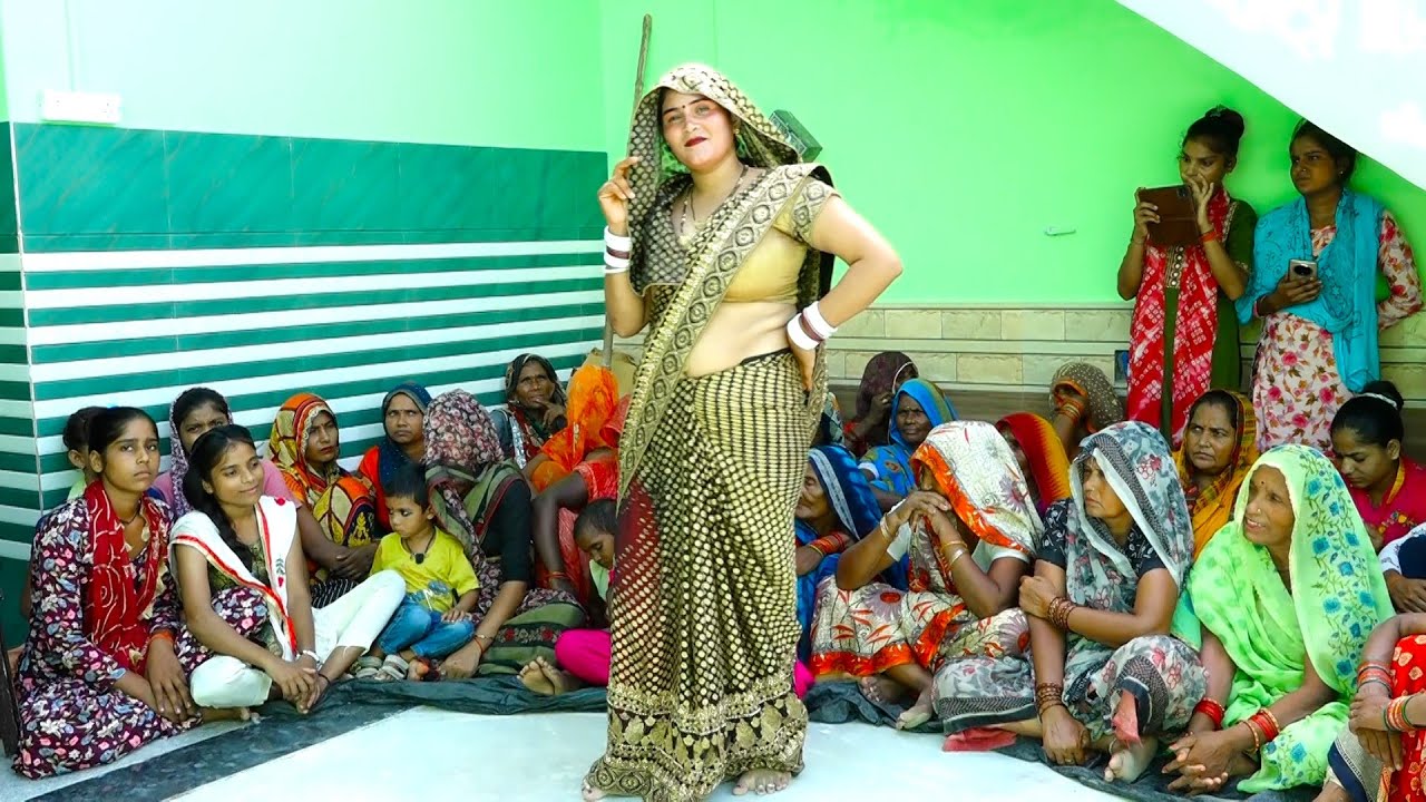 देहाती नाचगीत // मेरी सूनी खटिया नही आयो सजनवा// फौजिन भाभी का झटका डांस dehati dance video