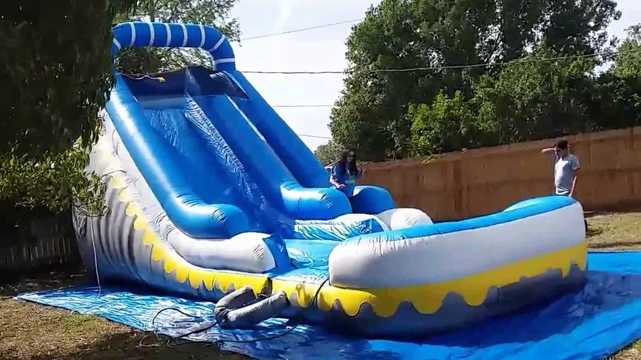 Deliver a bounce house combo and 2 waterslides