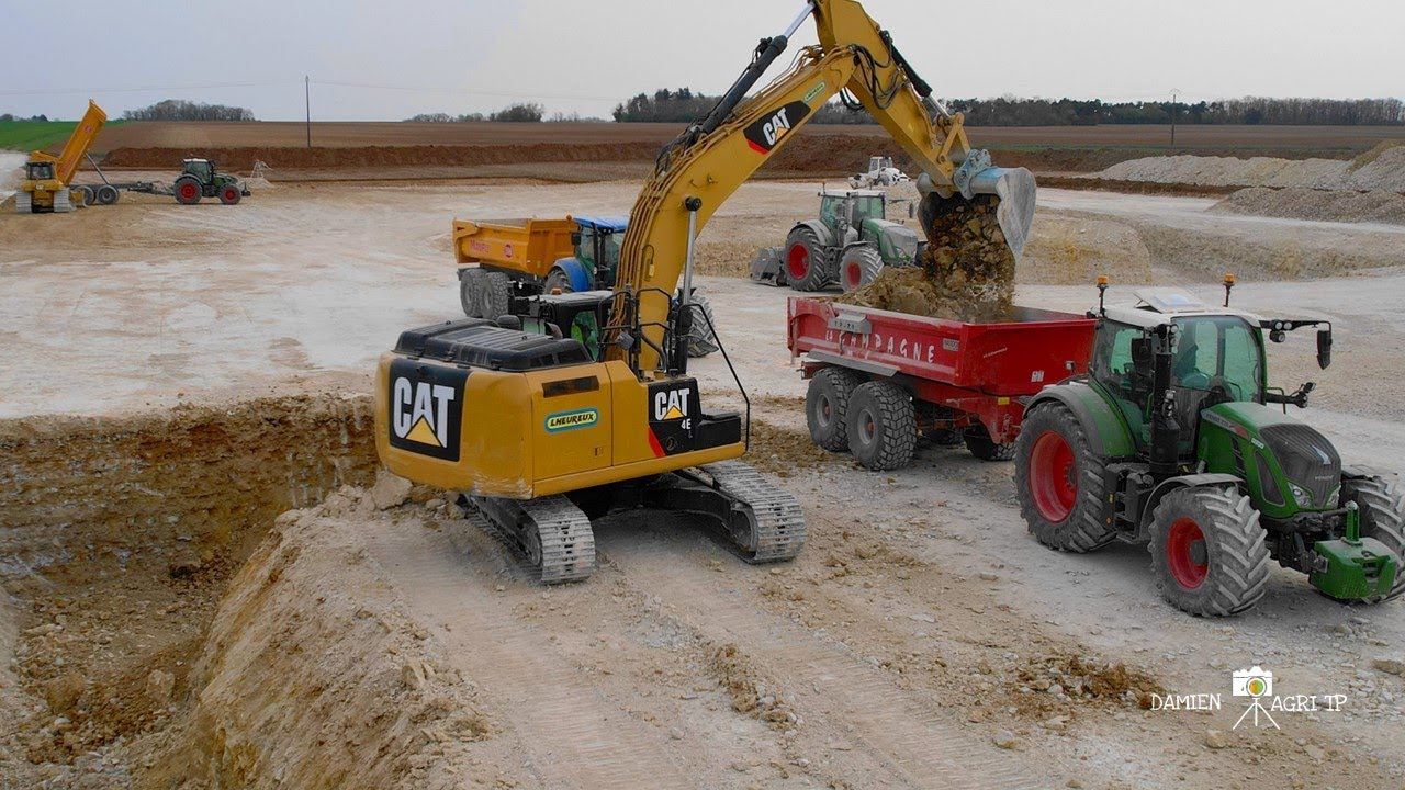 Terrassement d'une méthanisation / CAT 324E, 4 Tracteurs, CAT D6N LGP / ETA GREZ