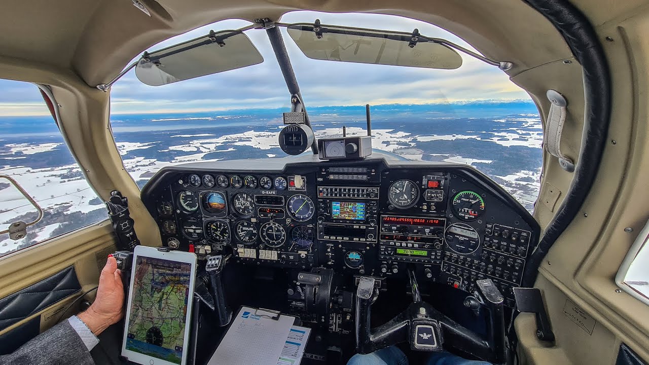 PORSCHE '911' Mooney PFM 3200 Engine Cockpit Local Flight around Augsburg EDMA