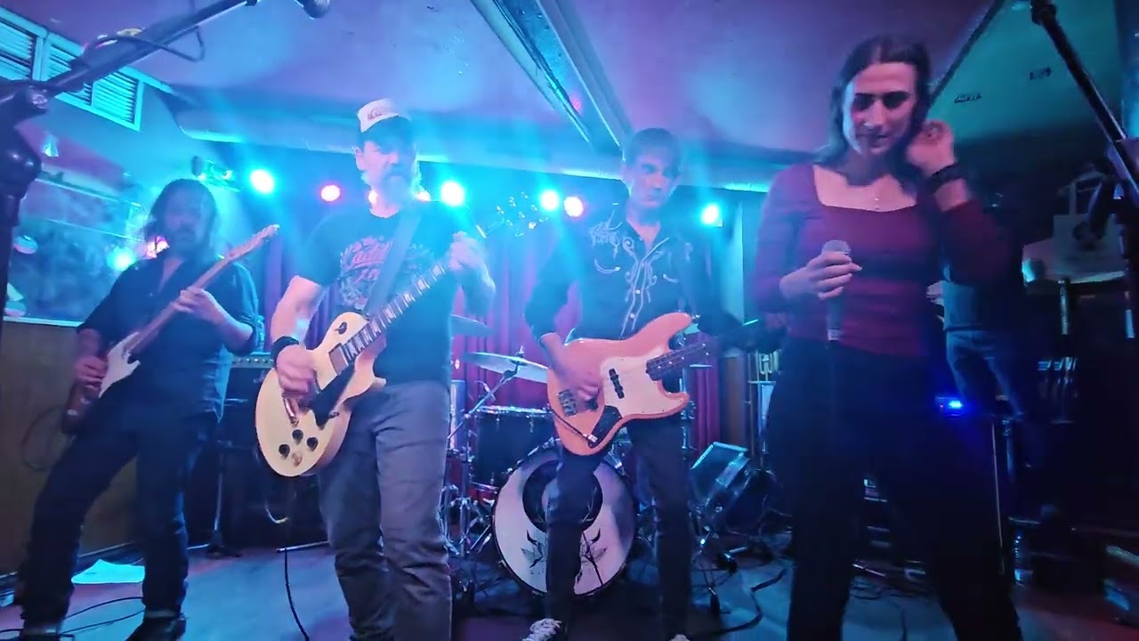 Greasy Belly - Walls. La Coruña, 31.10.2025 (SJ)