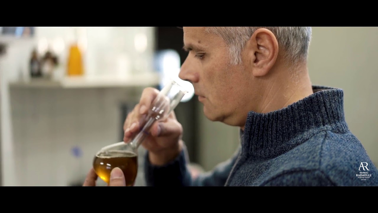 Produzione di Liquori e Amari a Lecco - Distilleria Radaelli