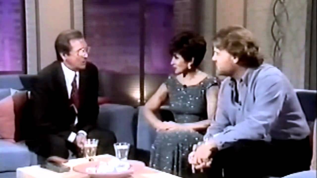 Shirley Bassey and Bryn Terfel - Interview with Des O Connor / World In Union (1999 Live)