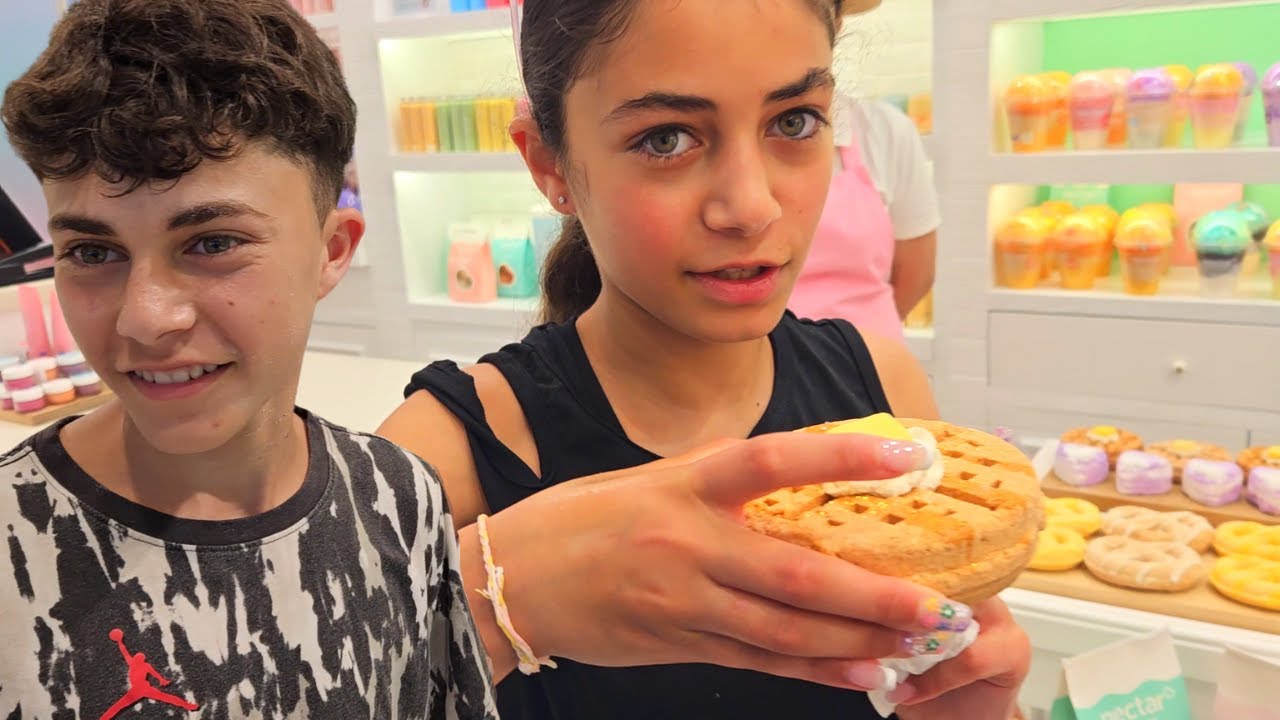 Eating breakfast in Dubai and going to the Mall - Family Vlog