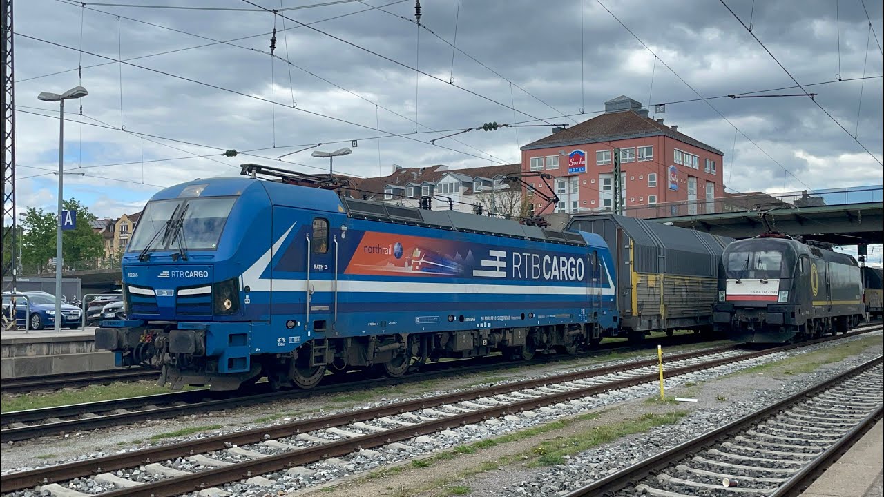 Zugbetrieb am Regensburger Hauptbahnhof-Sichtungen aus verschiedenen Perspektiven-Schöne lange Züge