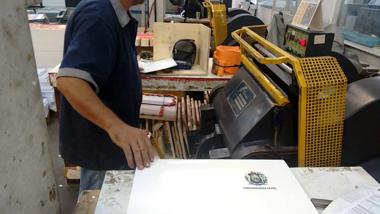 ACERTO EM MÁQUINA DE CORTE E VINCO