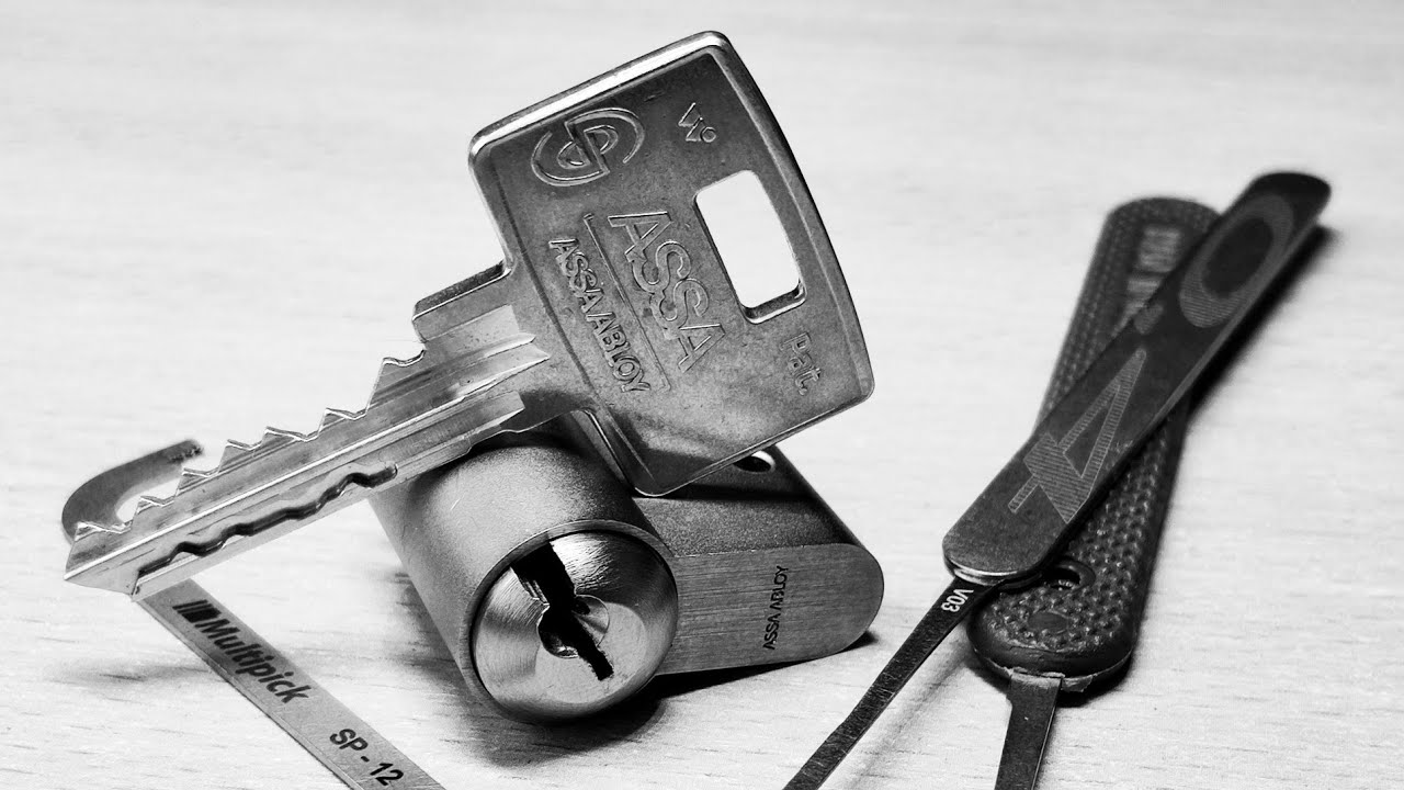 Assa DP 4400 pick and gut