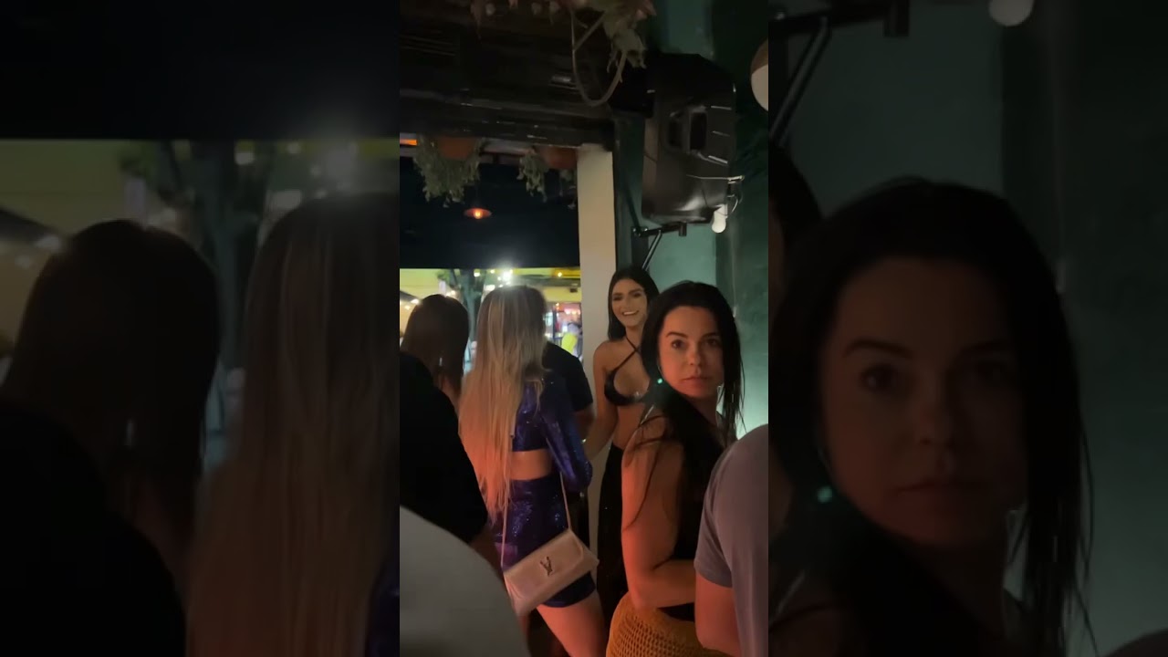 How to pick up girls in brazil #brazil #rio #carnaval