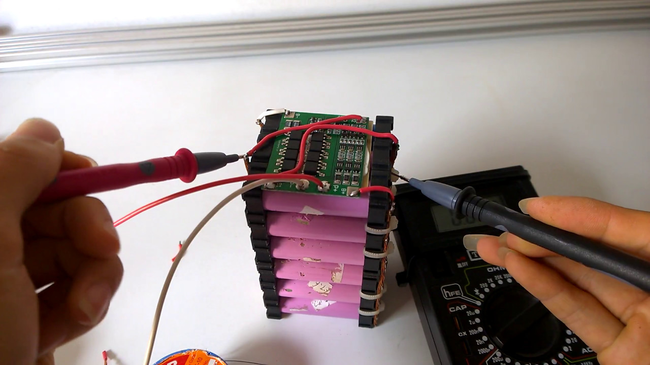 DIY 12V 18650 Lithium-Ion Battery Online UPS