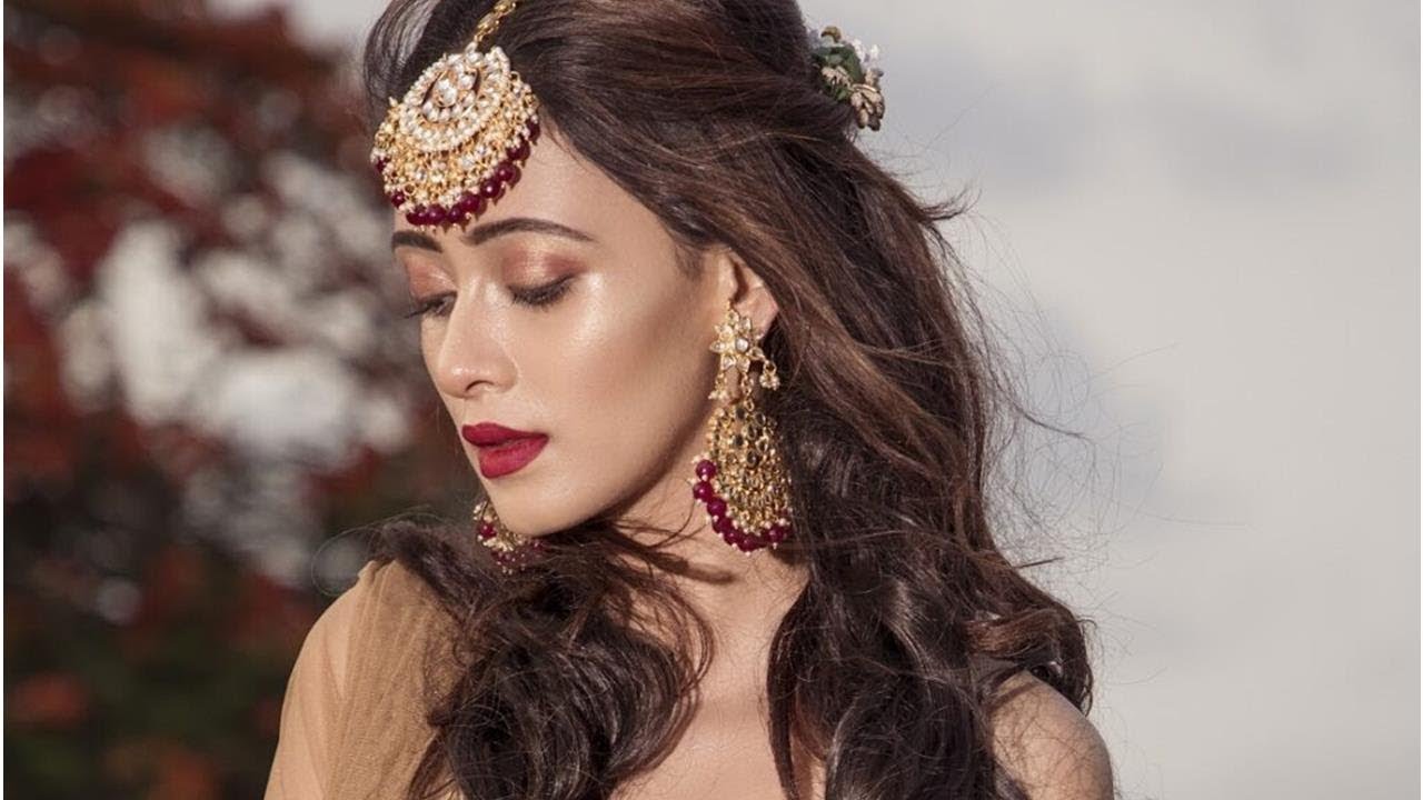 Model Vizna Khan gives OOTD goals