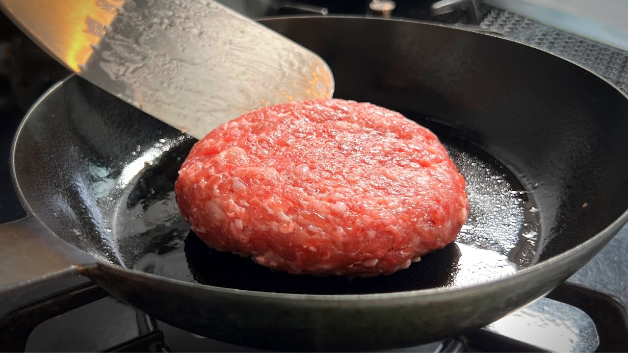 玉ねぎは入れるな！【イタリアのハンバーグ】簡単トマトソースが1番旨い