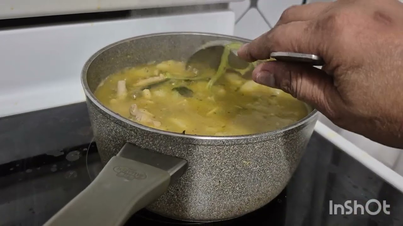 Sopa de pata de pollo  puro colágeno Dios te bendiga 