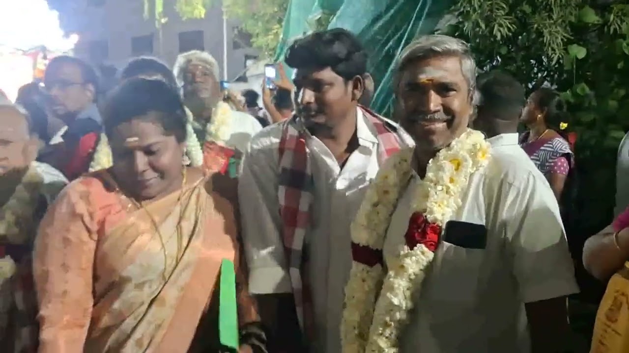 காஞ்சியில் அதிமுக கிழக்கு பகுதி சார்பில் வெள்ளிரத உற்சவம் kanchi kumarakottam silvar ratham