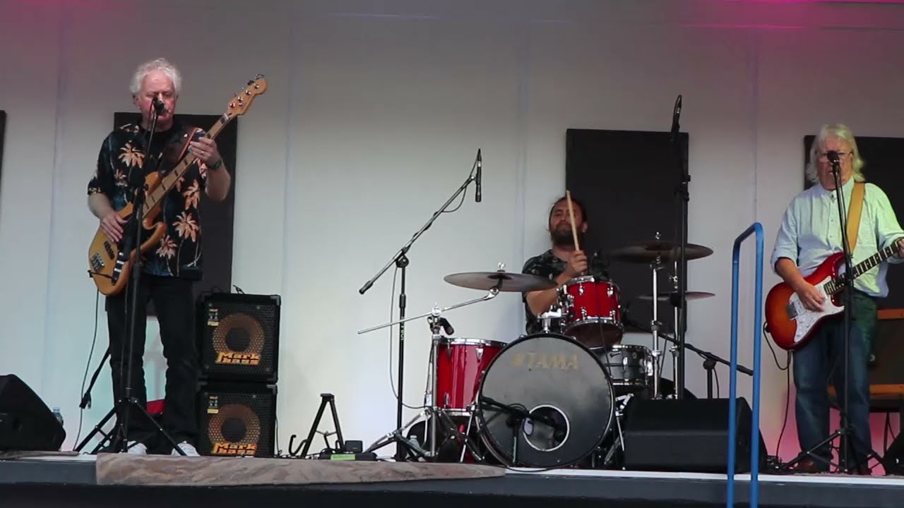 Norman Baker Trio - live