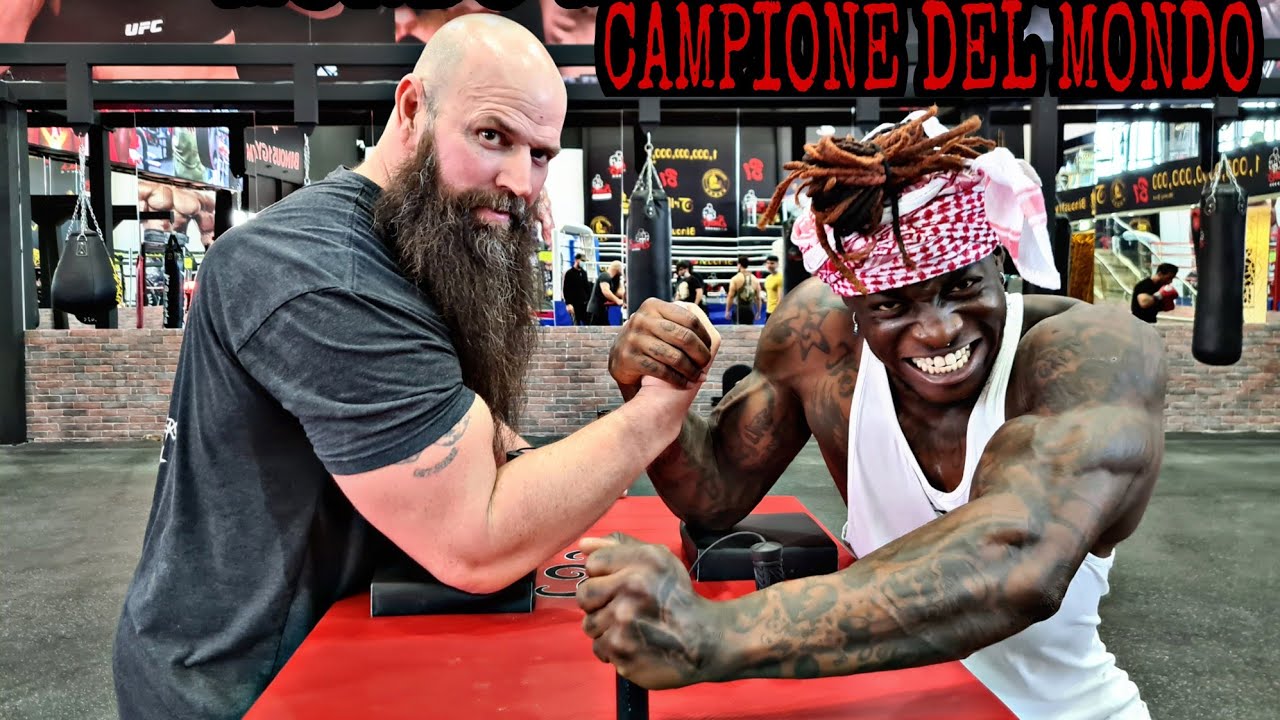 CAMPIONE DEL MONDO MI INSEGNA ARMWRESTLING