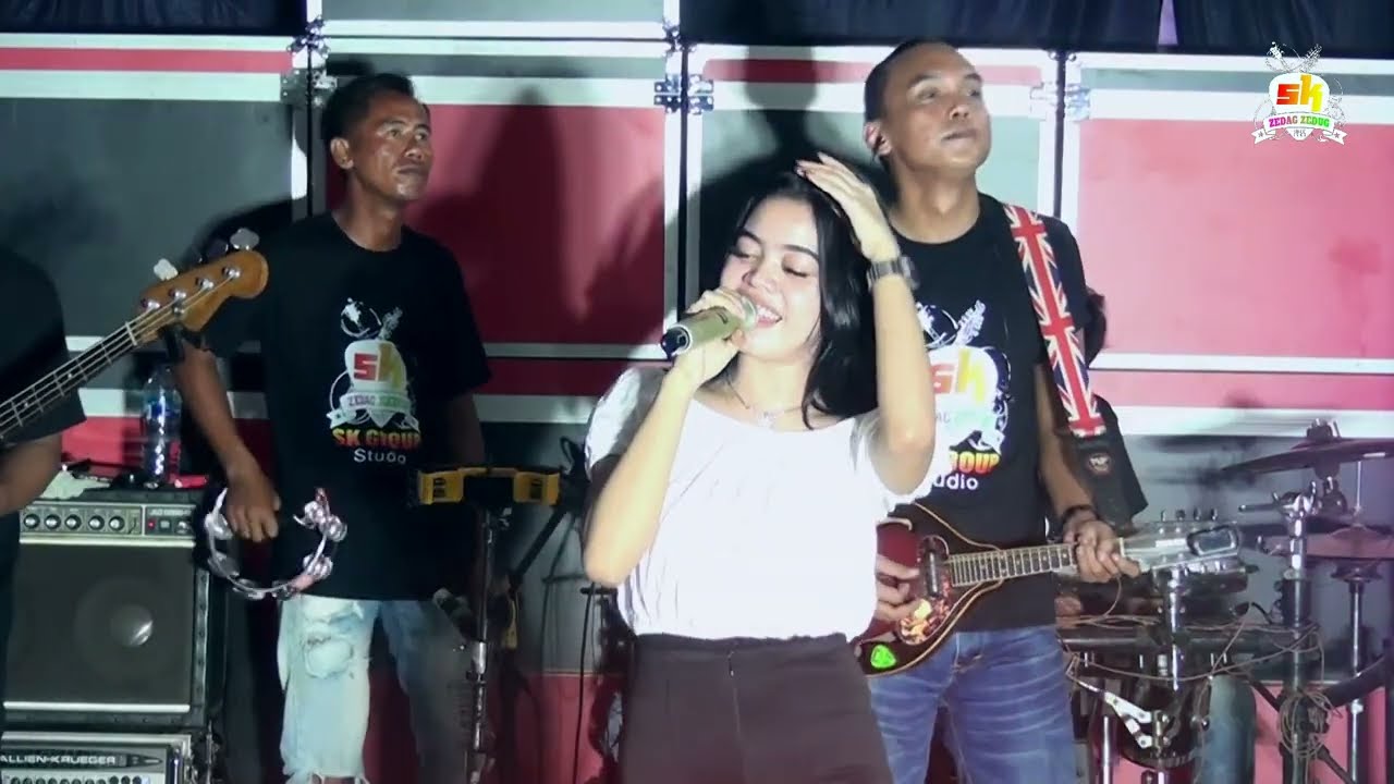 Satu Rasa Cinta   Manda Aura ( Live Cover )