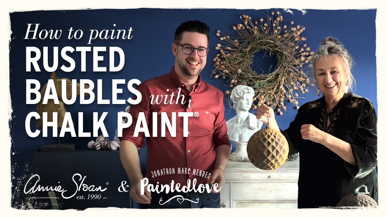 Как покрасить ржавые безделушки с помощью Chalk Paint® - Джонатан Марк Мендес обучает Энни Слоун!