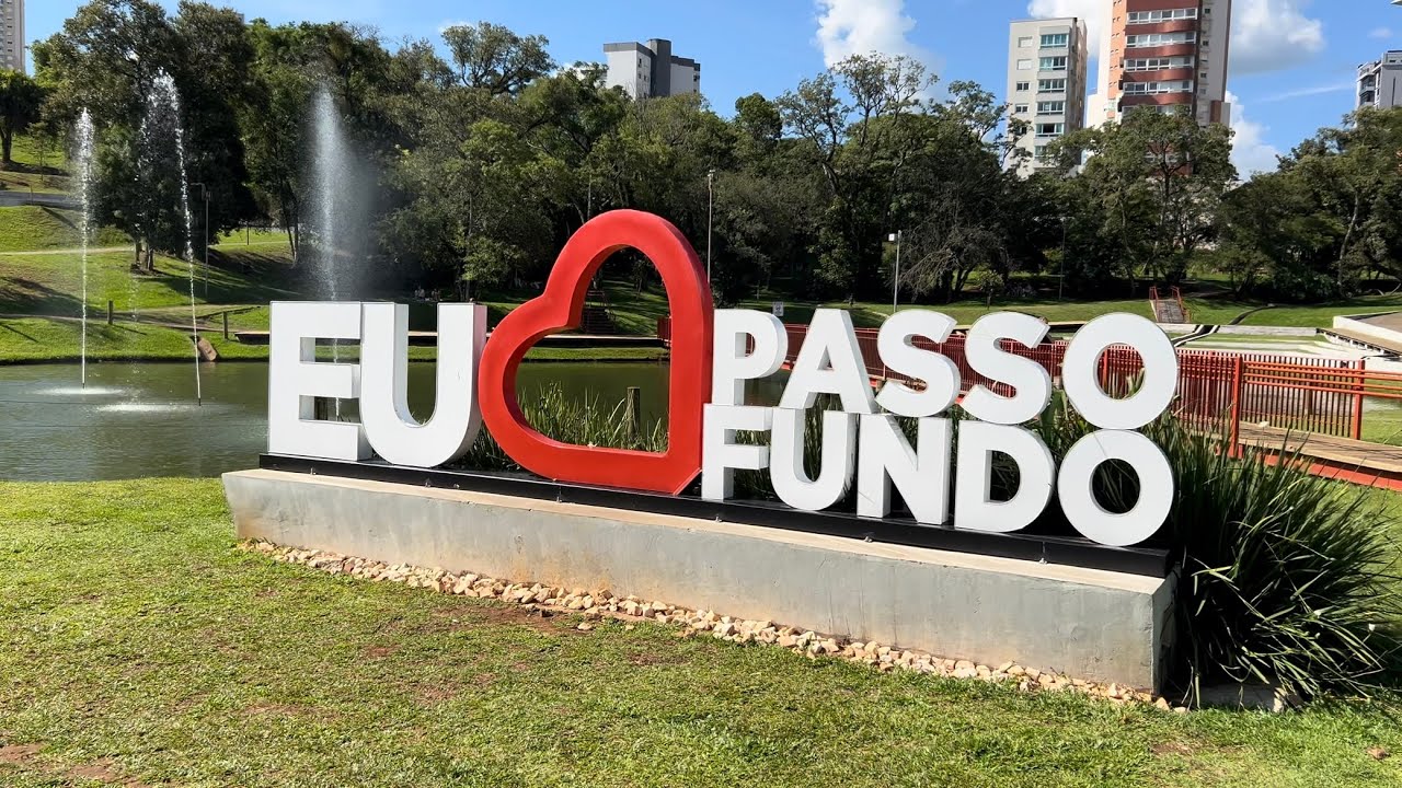 Caminhando pelas ruas do centro de PASSO FUNDO RS #walking #cidadesdobrasil #passofundo #lugares 