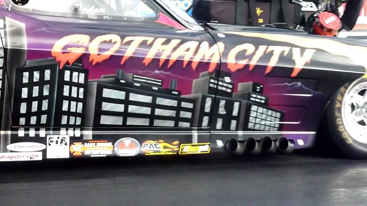 Bruno gewinnt Testlauf in Santa Pod 2012