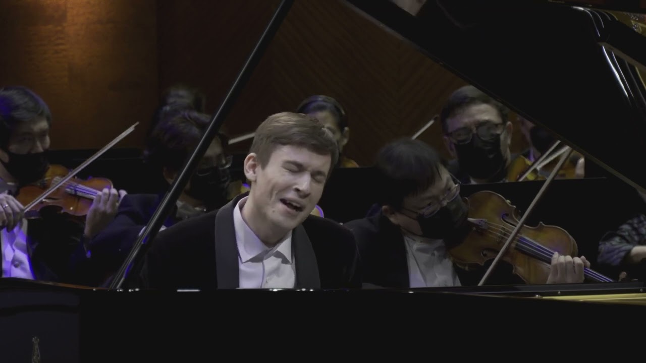 Uladzislau Khandohi – CHOPIN Piano Concerto No. 1 in E Minor, op. 11 – 2022 Cliburn Competition